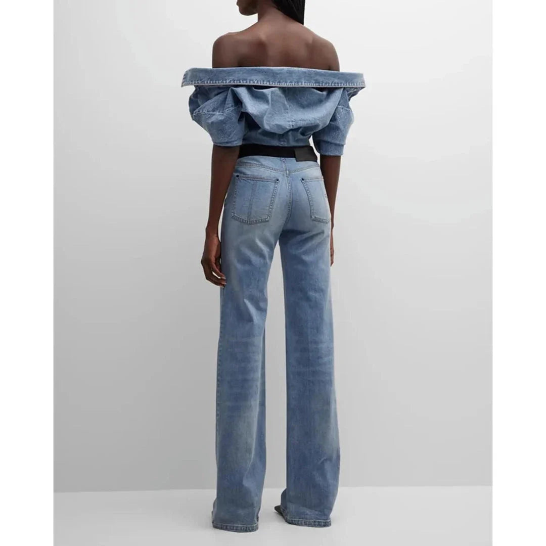Women's stylish high-waist wide-leg jeans with contrast stitching in black and blue