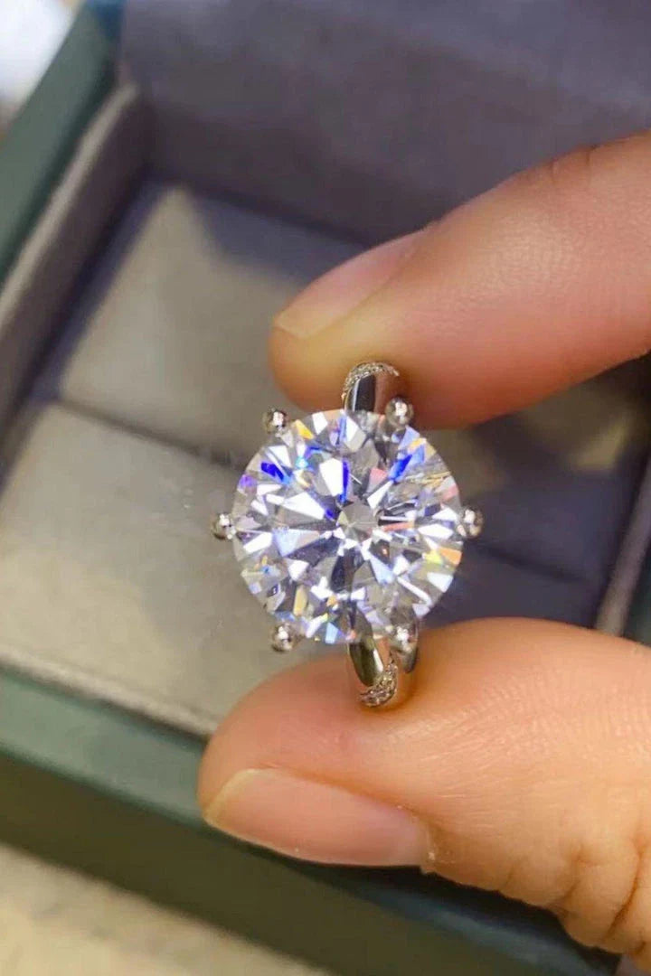 Exquisite 5 carat moissanite solitaire ring in sleek 6-prong platinum-plated 925 sterling silver setting