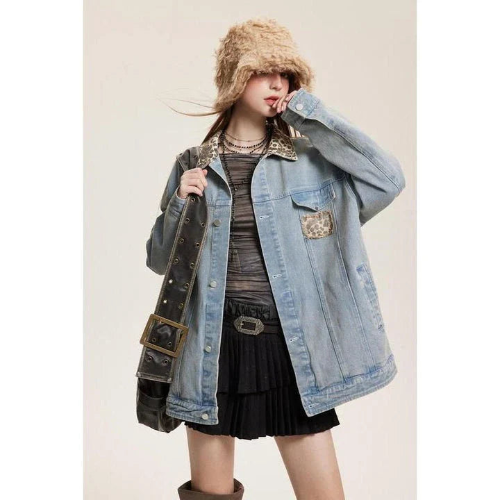 Stylish leopard print denim jacket with a comfortable and versatile design