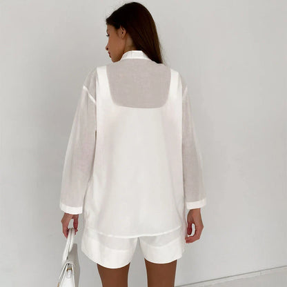 Relaxed-fit white casual set with shorts, featuring a loose, comfortable design made from premium cotton for all-day style and comfort.