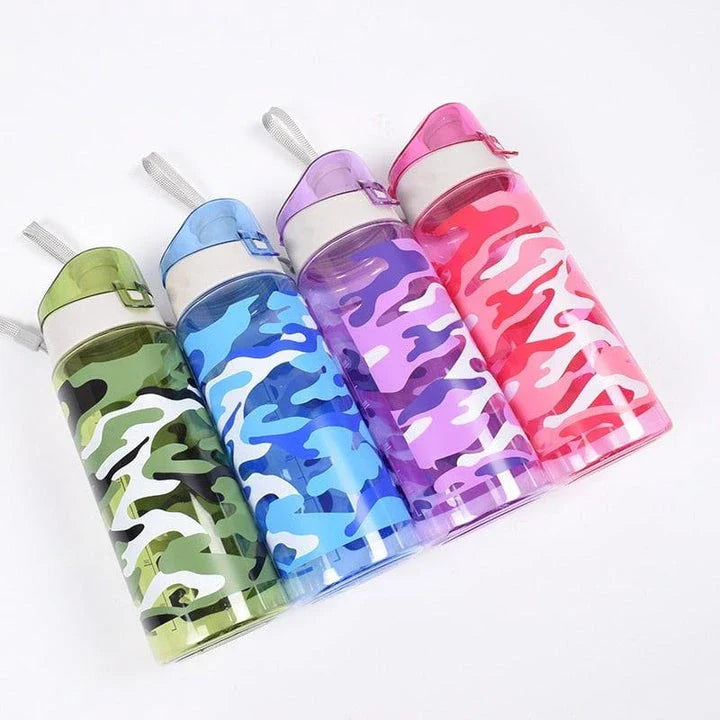Stylish camouflage-patterned water bottle with 600ml capacity for outdoor adventures in the UK
