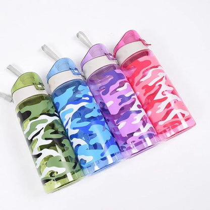 Stylish camouflage-patterned water bottle with 600ml capacity for outdoor adventures in the UK