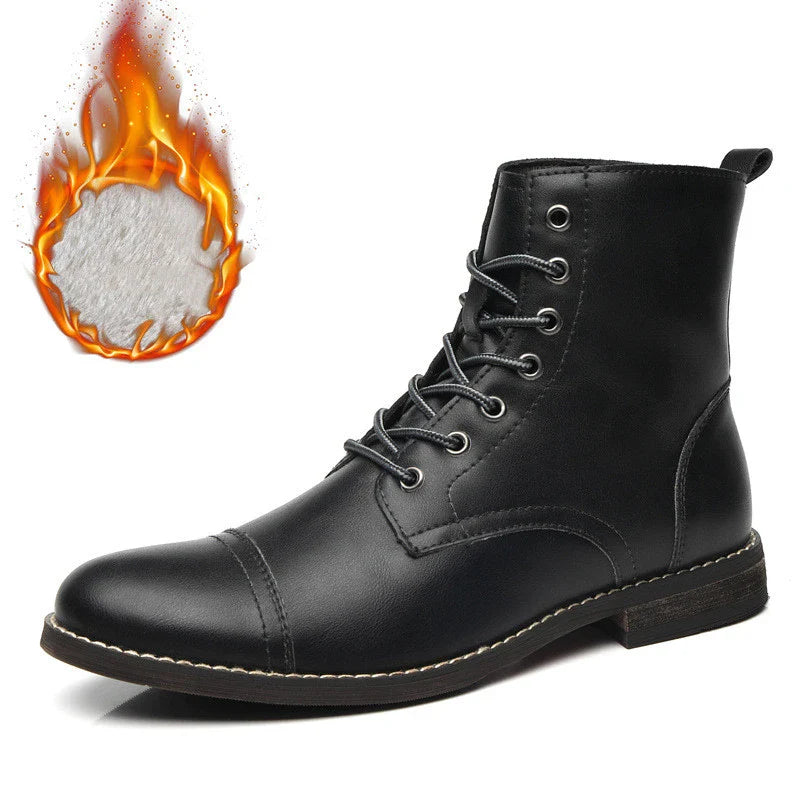 Stylish, high-quality Martin boots with pointed toes, suitable for British gentlemen's autumn wardrobes