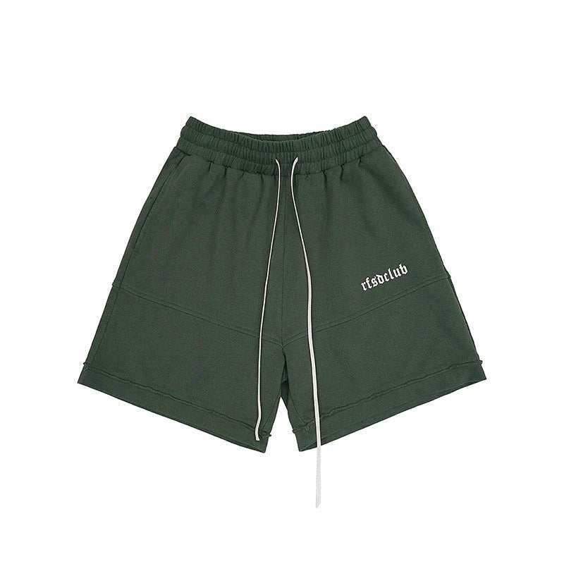 Durable, comfortable sports and leisure shorts for men in various colours