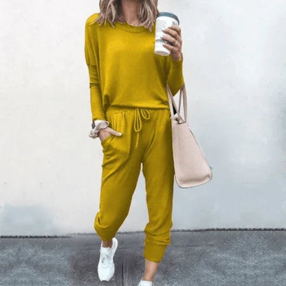 Premium casual loungewear set in soft pastel colours with long sleeves and elegant design