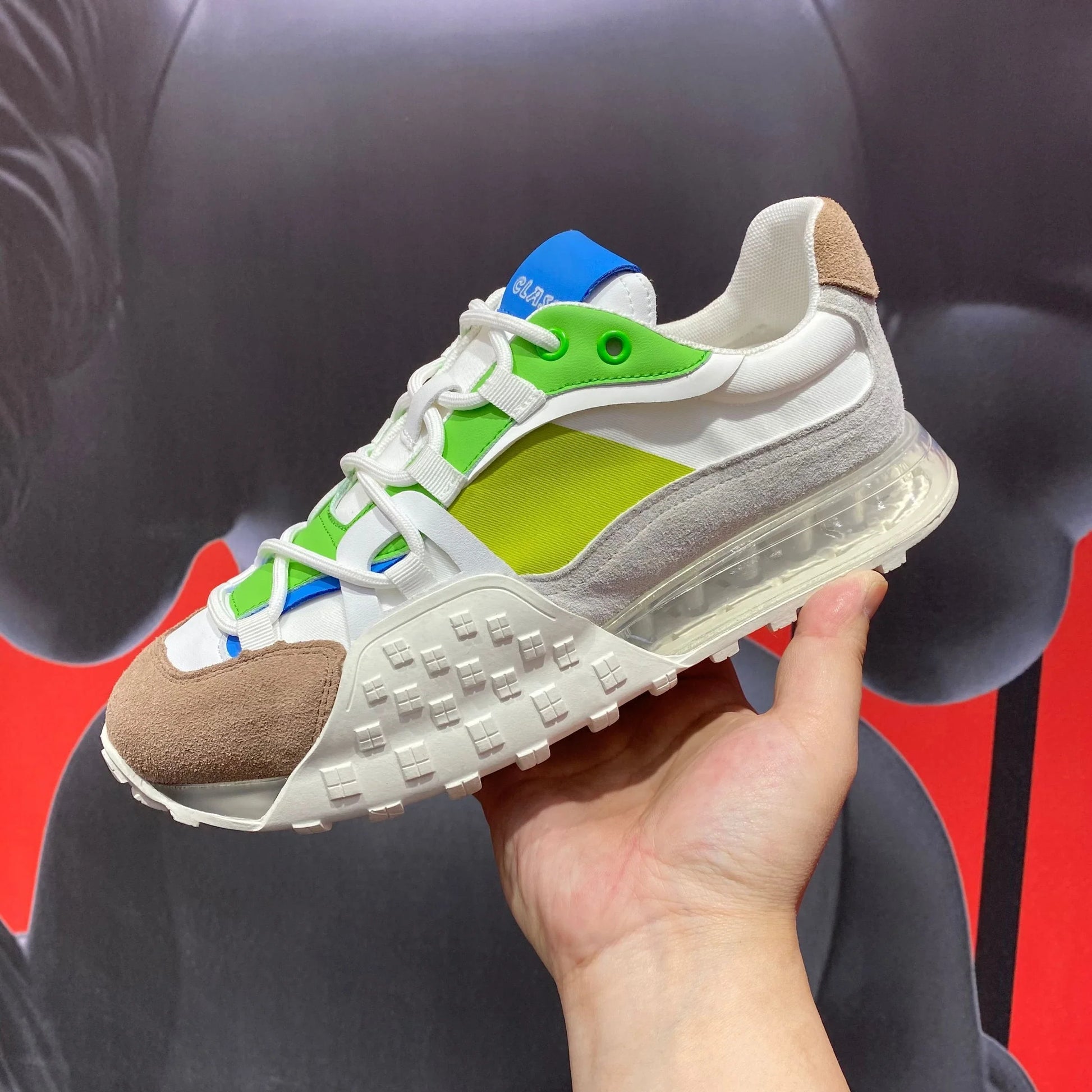 Premium leather lace-up trainers in white with breathable inner lining and slip-resistant rubber sole