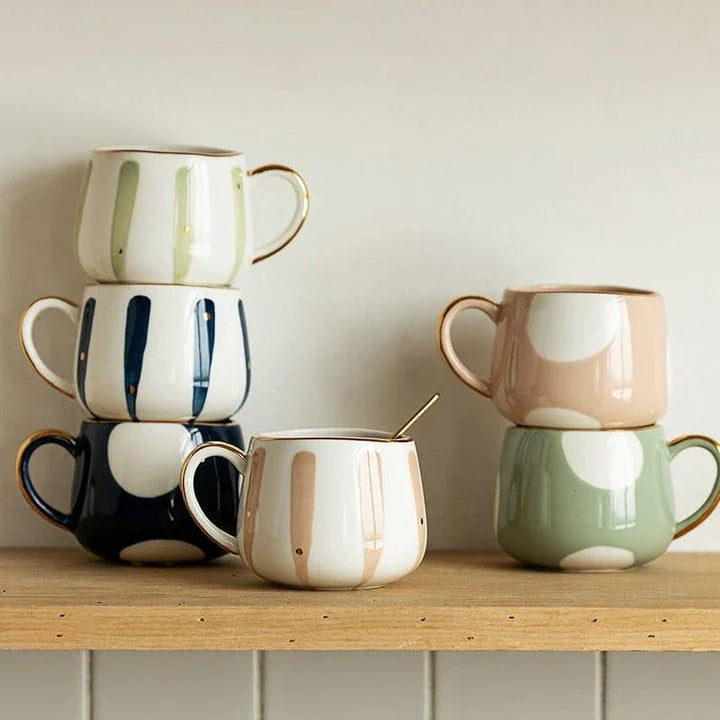 Cosy Style Ceramic Coffee Cup with Striped Pattern in Pastel Pink, Compact and Ergonomic Design for Comfortable Sipping