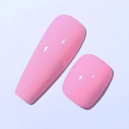 Dazzling 9D cat magnetic gel nail polish in a white shade, creating a captivating, shifting sparkle effect for elegant autumn nails