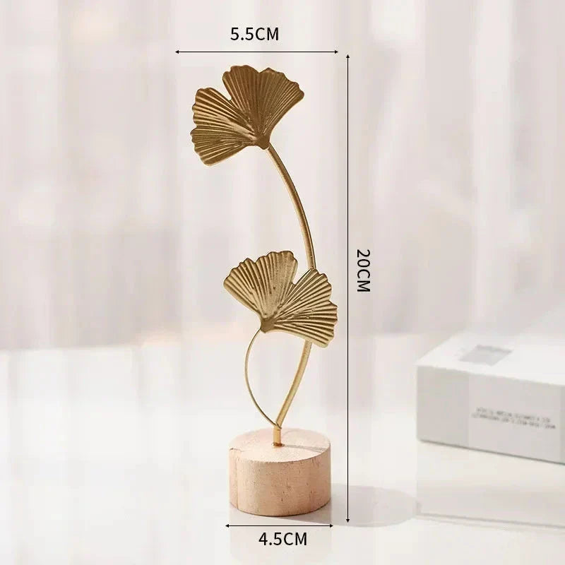 Elegant Nordic-style ginkgo leaf iron wall decor with intricate leaf motif and sleek metal construction