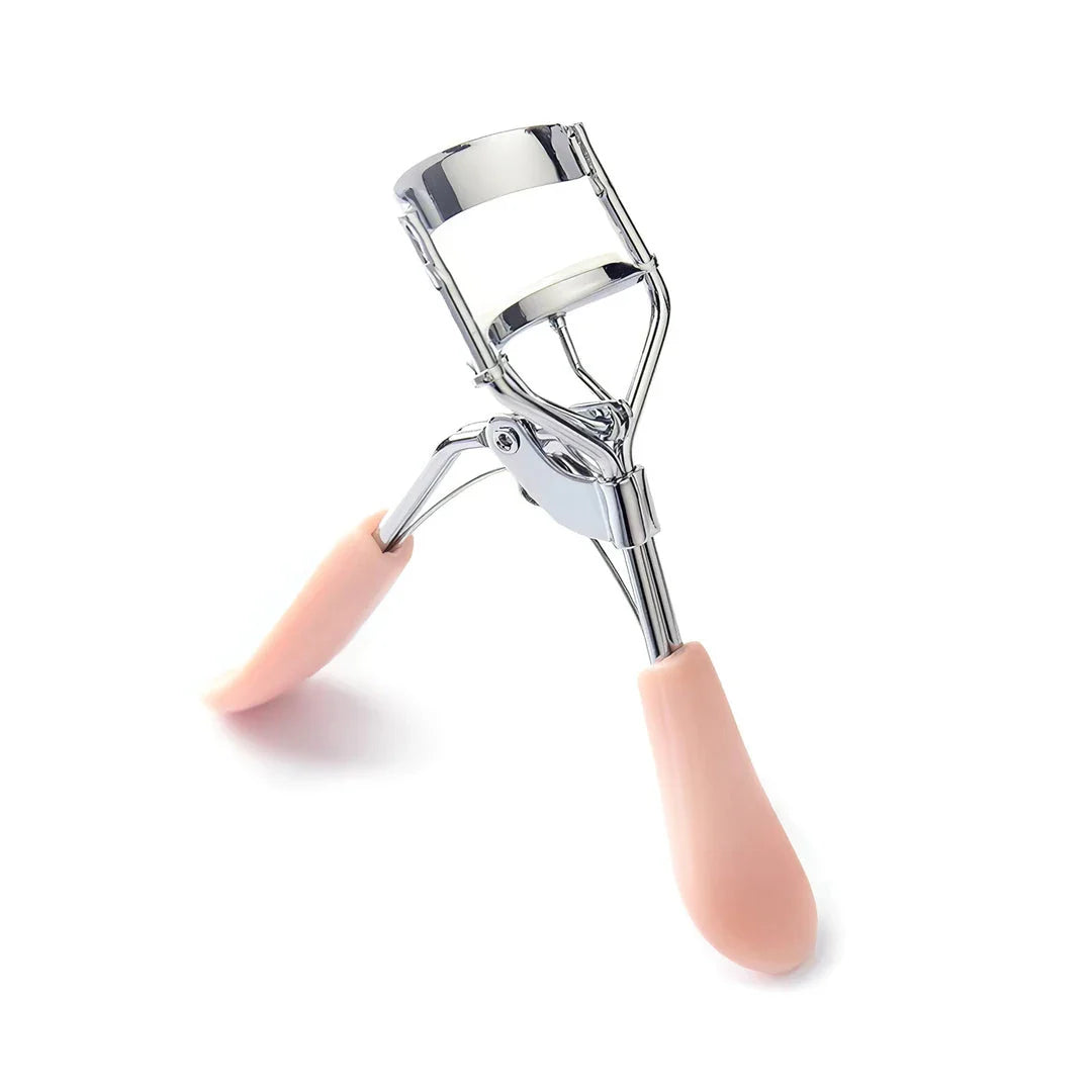 Heatless Manual Eyelash Curler with Silicone Pad and Curved Design for Flawless Lash Curling