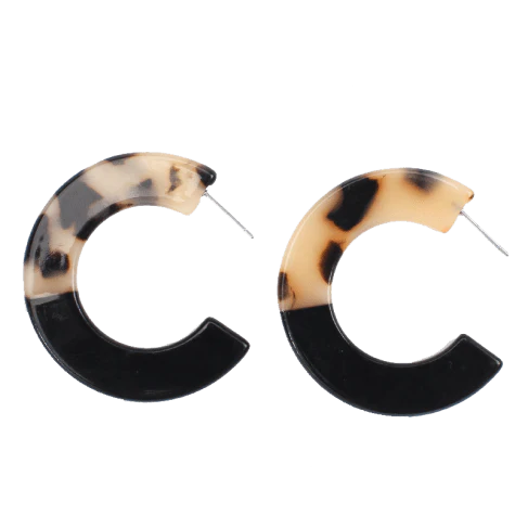 Elegant C-Shaped Earrings in Beige and Black Colours, Made with High-Quality Acrylic Resin for Durability and Sophistication