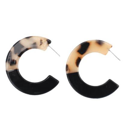Elegant C-Shaped Earrings in Beige and Black Colours, Made with High-Quality Acrylic Resin for Durability and Sophistication