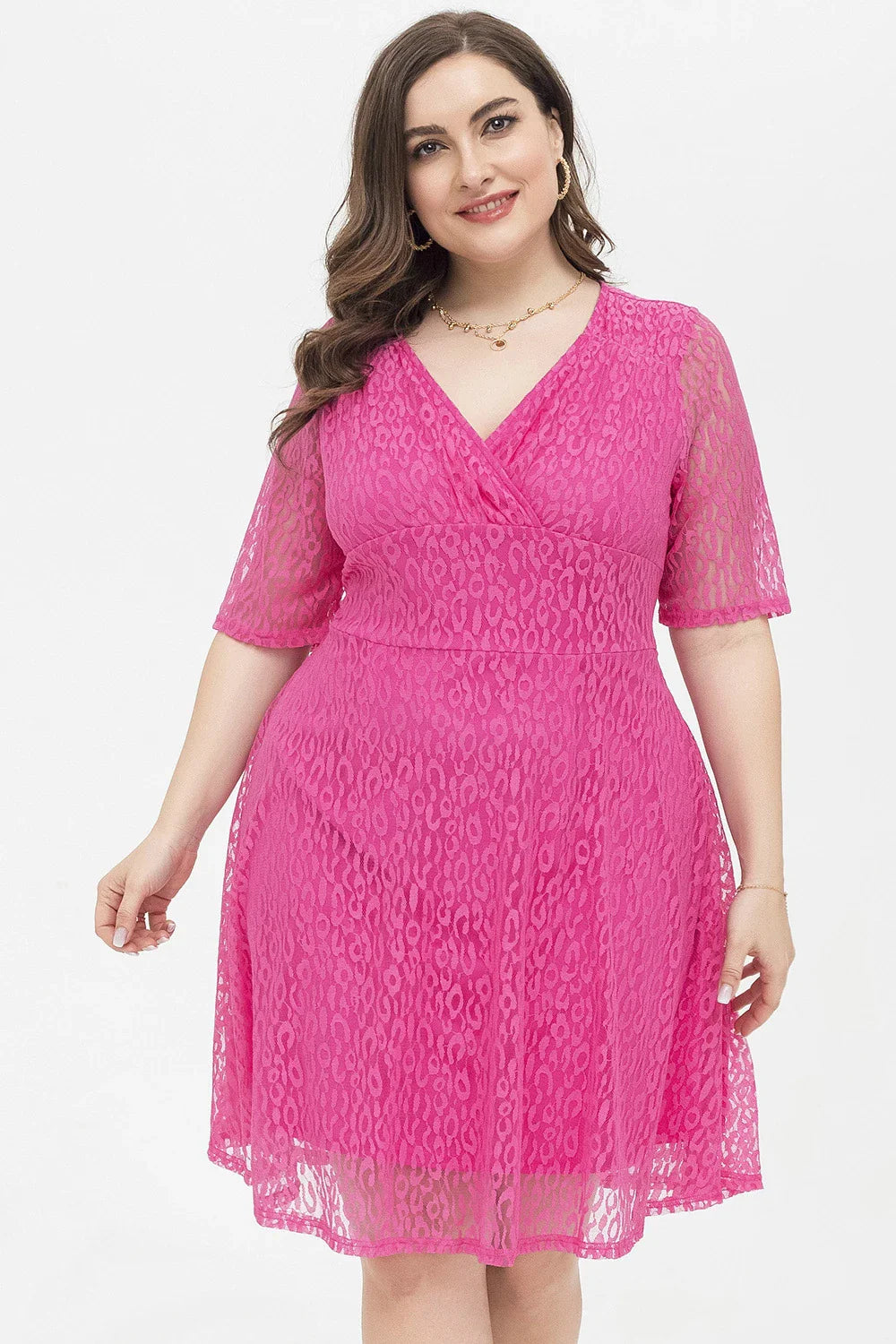 Elegant V-neck lace dress with tailored waist in rose red colour