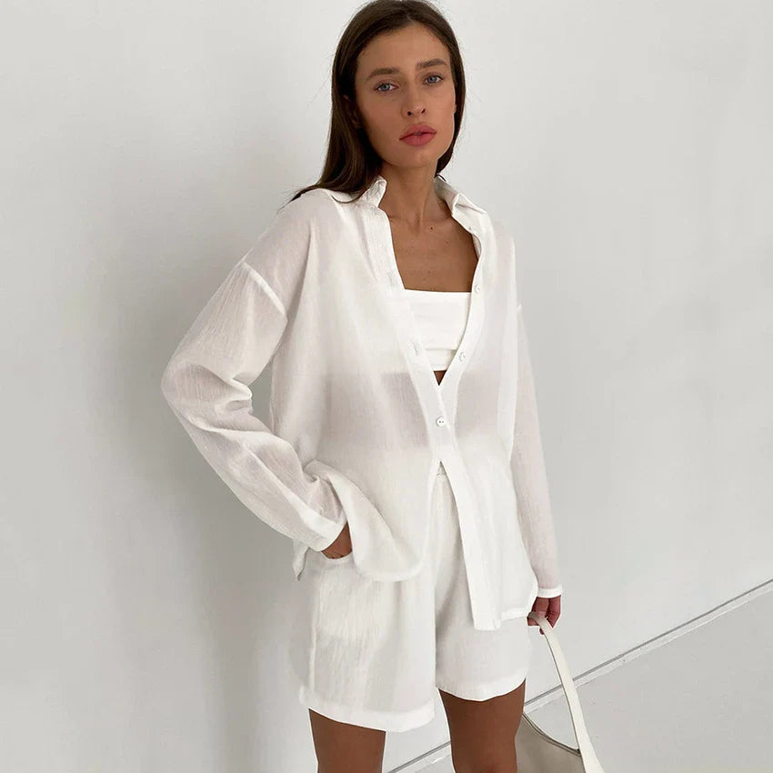 Relaxed-fit white casual set with shorts, featuring a loose, comfortable design made from premium cotton for all-day style and comfort.