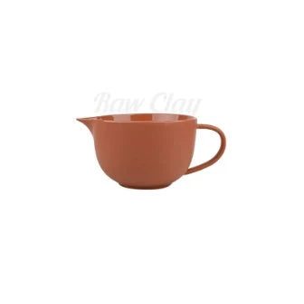Premium porcelain mixing bowl with ergonomic handle and pointed drainage design for easy baking at home