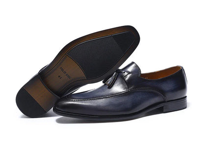 Stylish and comfortable leather loafers for men, featuring a sleek design, premium cowhide, and rubber soles for exceptional grip and shock absorption.