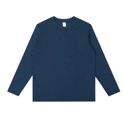 Versatile unisex cotton t-shirt in a classic white colour, perfect for autumn and winter wear.