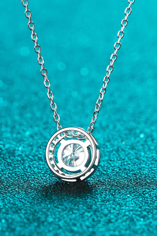 Exquisite 1-carat moissanite pendant necklace in 925 sterling silver with zircon accents