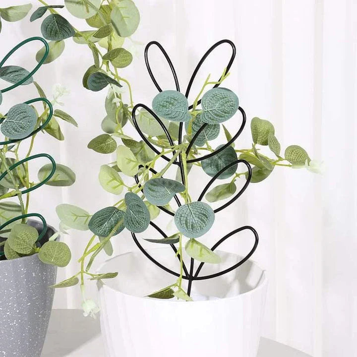 Decorative leaf-shaped plant trellis made of high-quality metal, available in multiple colours to complement your British garden or patio decor