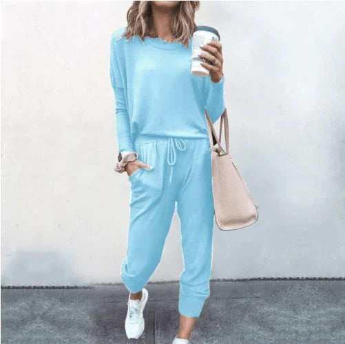 Premium casual loungewear set in soft pastel colours with long sleeves and elegant design