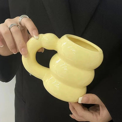 Creative couples ceramic mug with charming couple-inspired designs and 420ml capacity