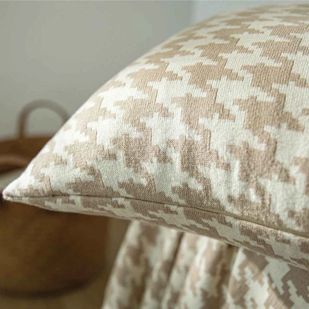 Sophisticated houndstooth pattern throw pillow cover made of 100% premium cotton for a luxurious, classic look