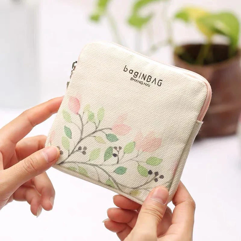 Mini Portable Sanitary Pad Pouch in Pink - Compact, Versatile, and Stylish Accessory for British Women