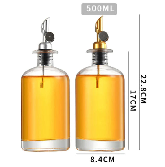 Premium glass spice jar with self-sealing lid, available in silver colour and various capacity and quantity options