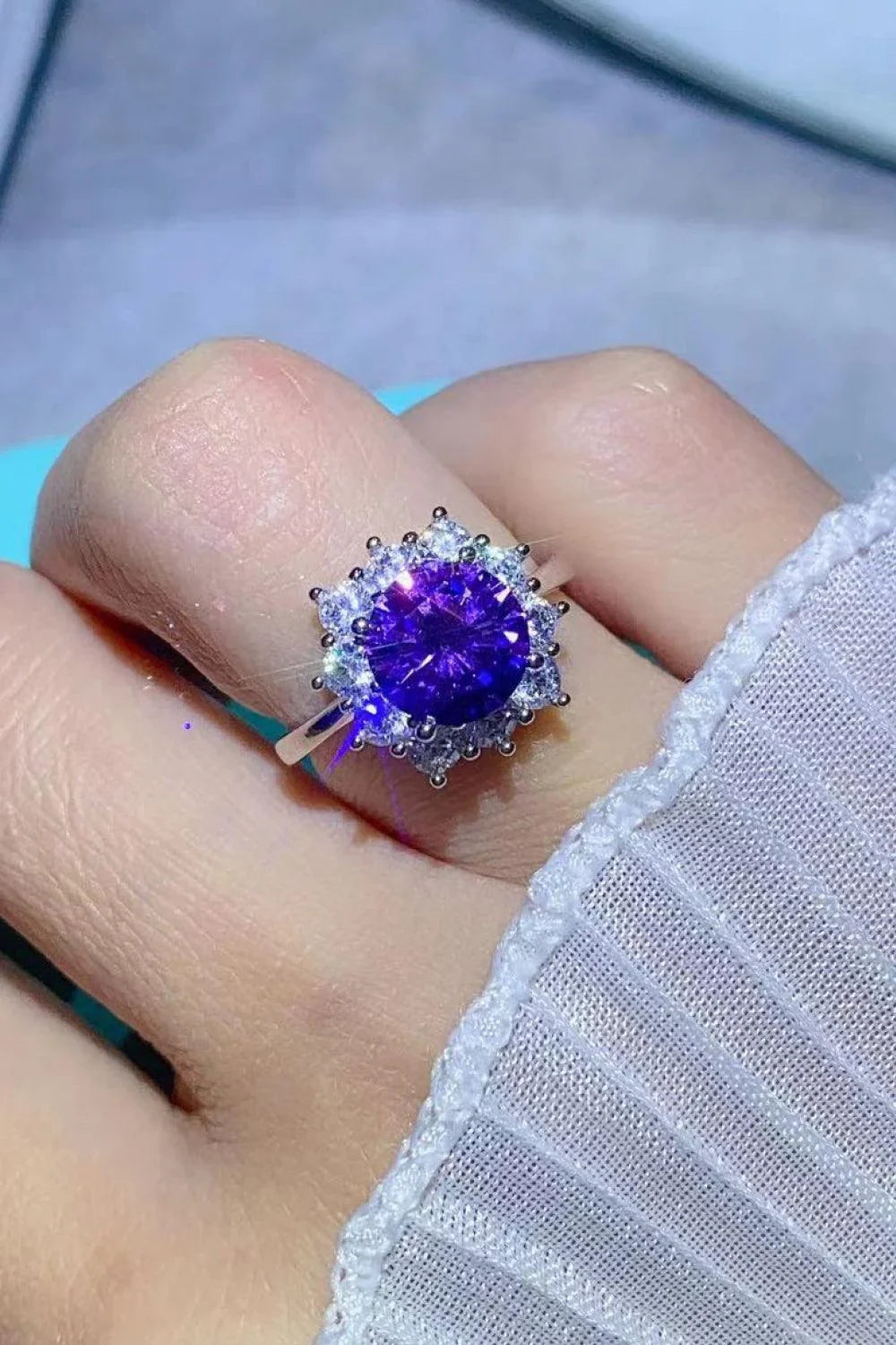 Elegant Moissanite Platinum-Plated Ring with a 2-carat centre stone and a luxurious platinum-plated sterling silver band