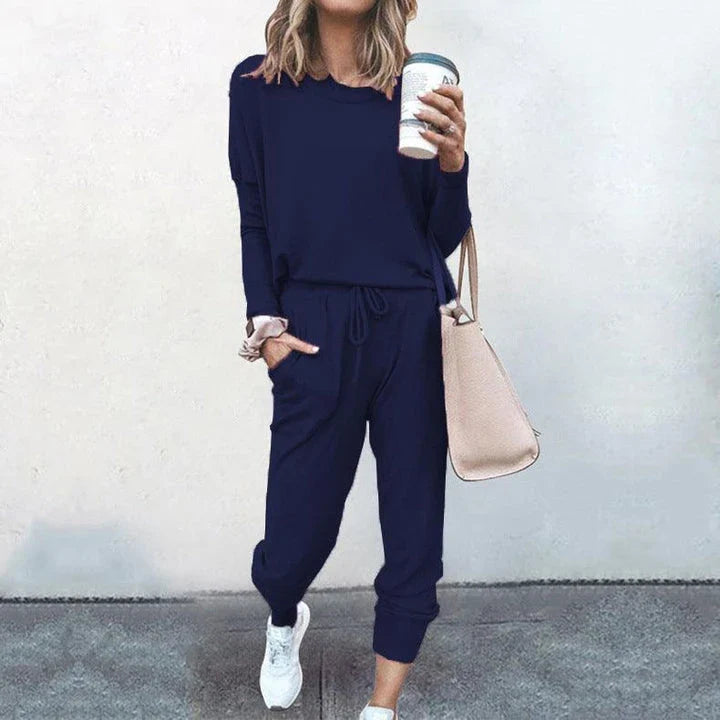 Premium casual loungewear set in soft pastel colours with long sleeves and elegant design