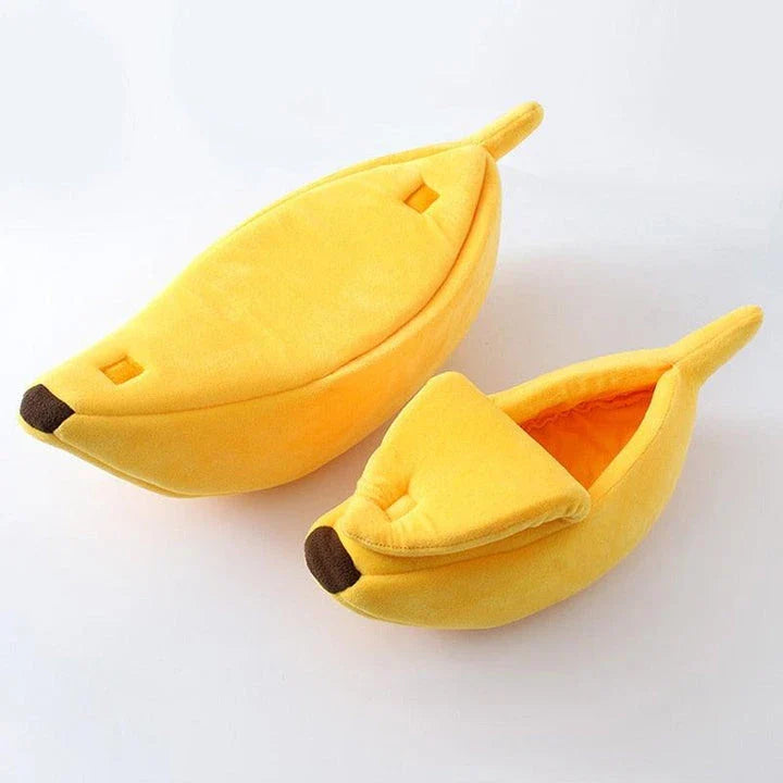 Cosy, plush banana-shaped cat bed in a variety of sizes, providing a comfortable retreat for feline friends
