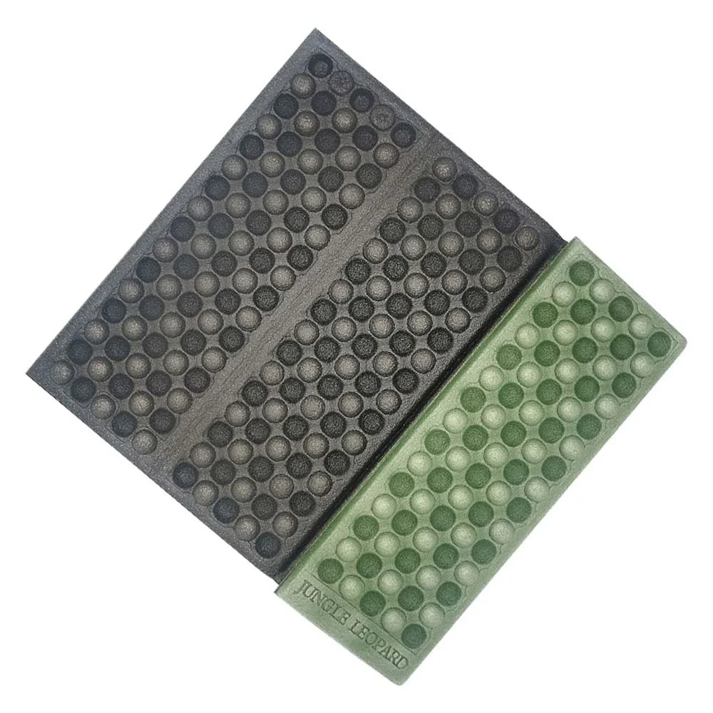 Foldable, waterproof camping mat made of high-quality XPE foam with honeycomb protrusions for added comfort and support