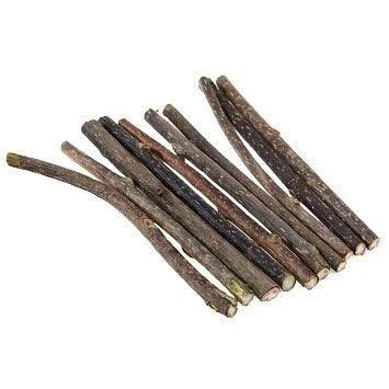 Premium catnip dental hygiene treats for cats in a 15 or 20 piece set, made with natural sisal for dental care and catnip for enjoyment