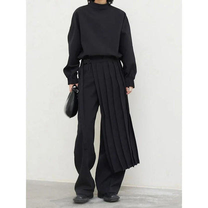 Fashionable pleated sweatshirt and wide-leg trousers set in grey, featuring a relaxed, comfortable silhouette and modern design.