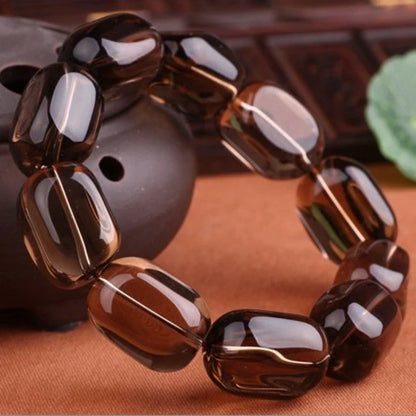 Elegant tea crystal bracelet with round beads, a sophisticated and versatile accessory for any occasion