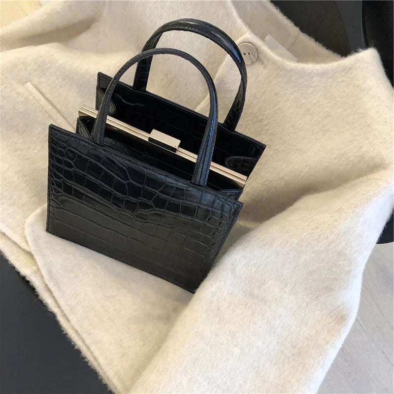 Retro one-shoulder messenger bag for women, made with premium PU materials and featuring a classic vintage-inspired design.
