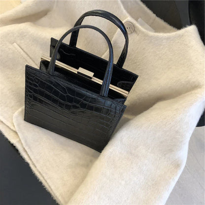 Retro one-shoulder messenger bag for women, made with premium PU materials and featuring a classic vintage-inspired design.