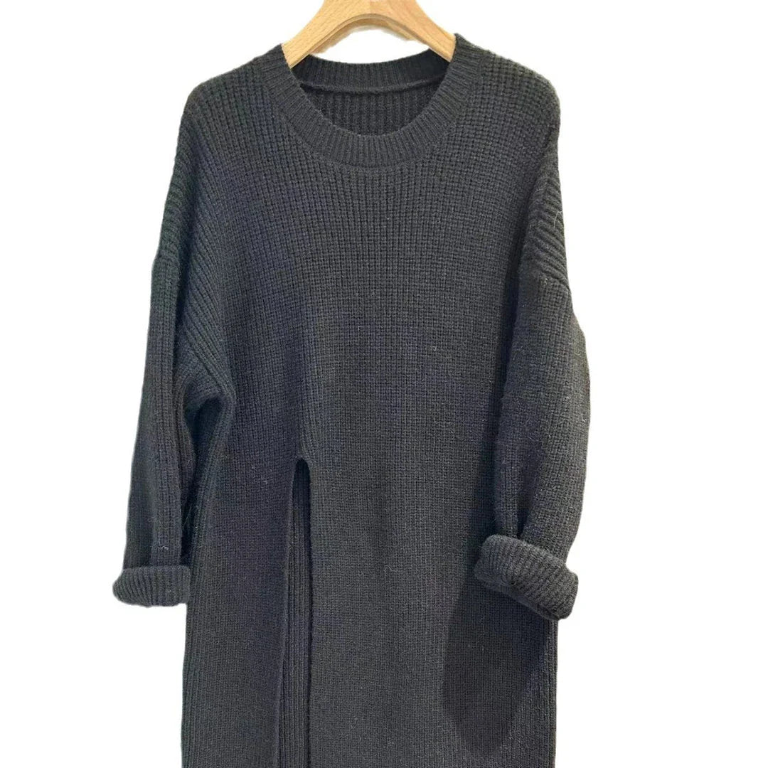 Relaxed mid-length jumper dress in a variety of colours, featuring an A-line silhouette and premium knit fabric for a comfortable, flattering fit.