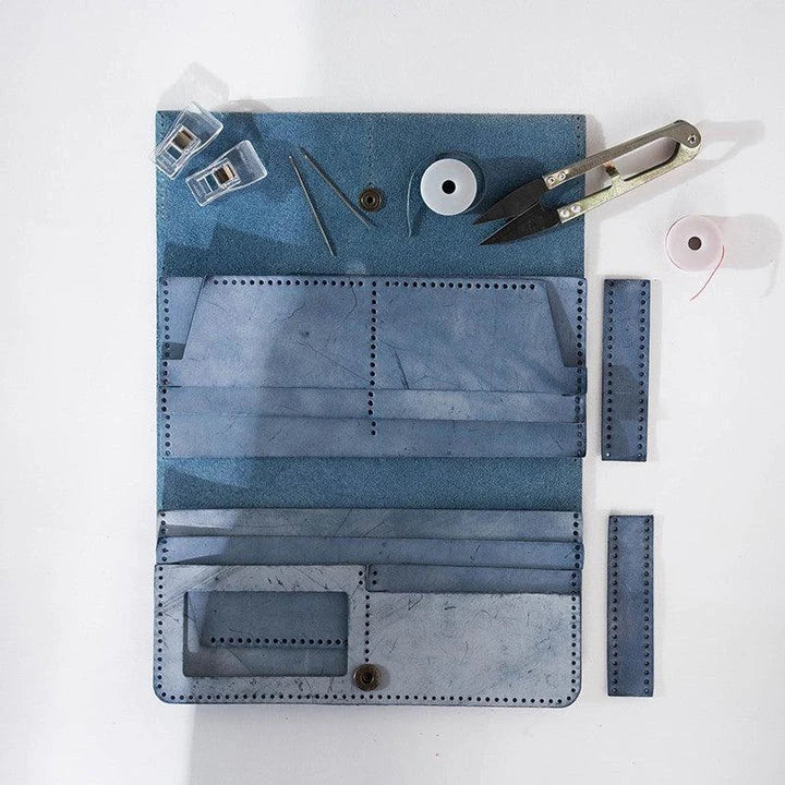Premium handcrafted leather wallet with mist wax finish, featuring a vintage-inspired design and ample storage for cards and cash