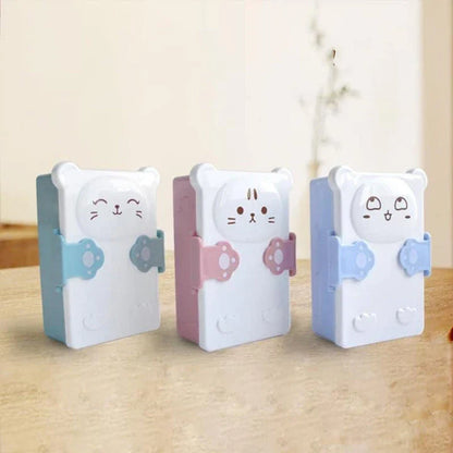 Colourful and stylish children's double lunch box with bear or kitten graphics, featuring two separate compartments for organised packing