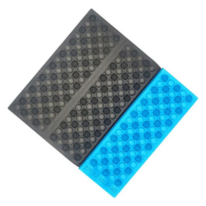 Foldable, waterproof camping mat made of high-quality XPE foam with honeycomb protrusions for added comfort and support