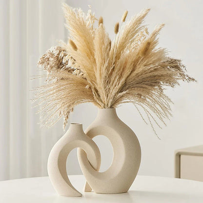 Elegant European White Ceramic Vase Set with Textured Design and Sleek Silhouettes