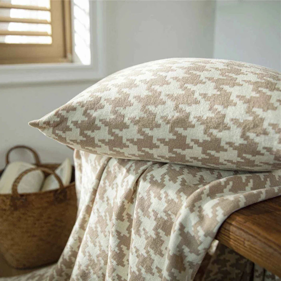 Sophisticated houndstooth pattern throw pillow cover made of 100% premium cotton for a luxurious, classic look