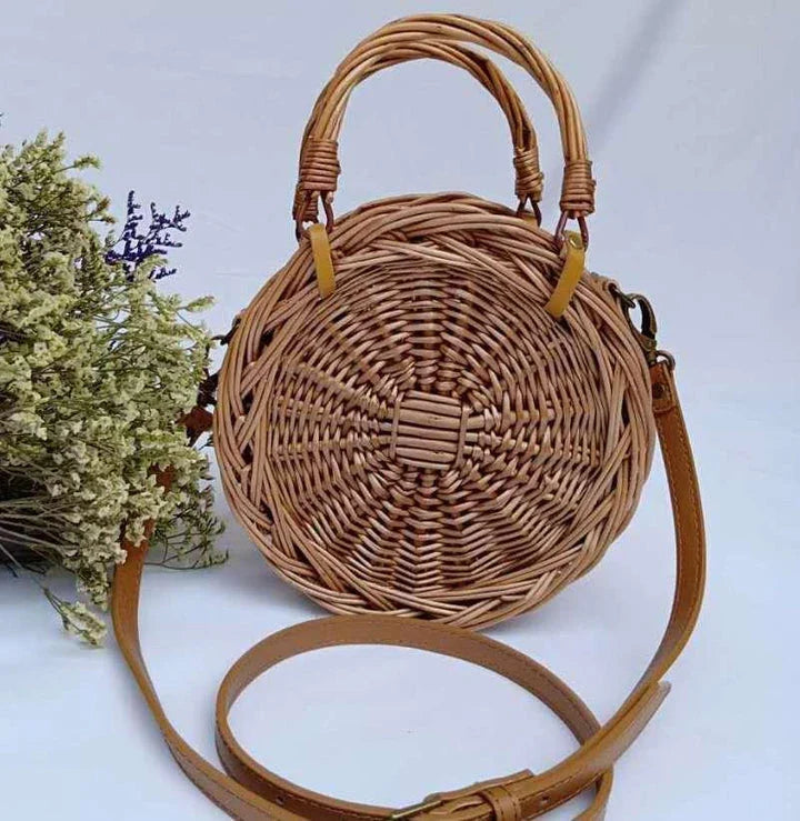 GiftHome UK Elegant Handcrafted Rattan Basket Handbag