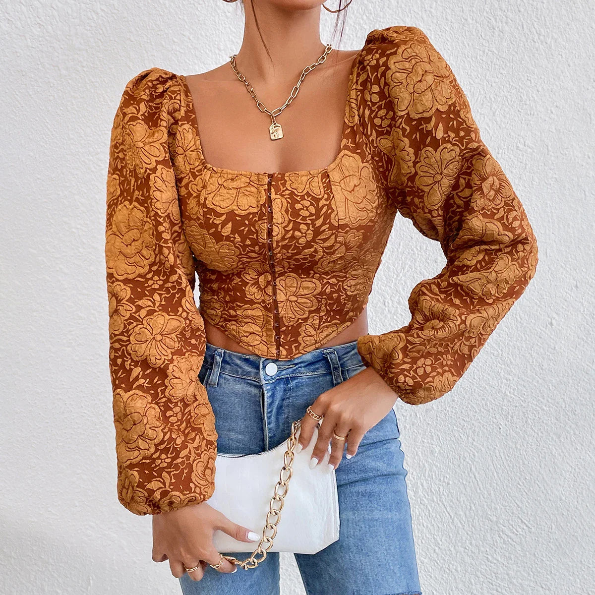 Embroidered long-sleeve tank top in brown, with square neckline and bubble sleeves