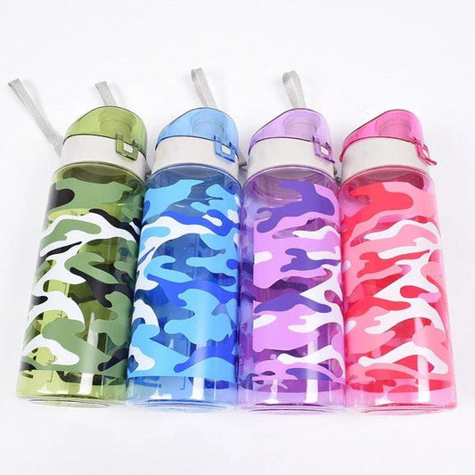 Stylish camouflage-patterned water bottle with 600ml capacity for outdoor adventures in the UK