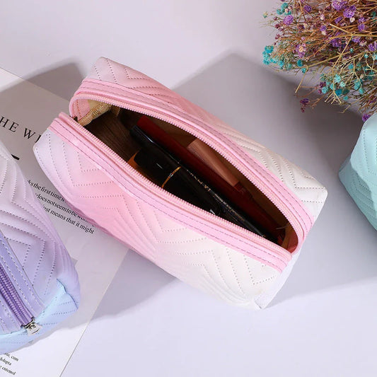 Elegant gradient-coloured makeup bag made of premium PU leather, perfect for organised storage and travel
