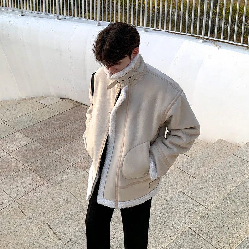 A luxurious men's winter jacket made with a blend of lamb wool and cashmere for exceptional warmth and comfort.