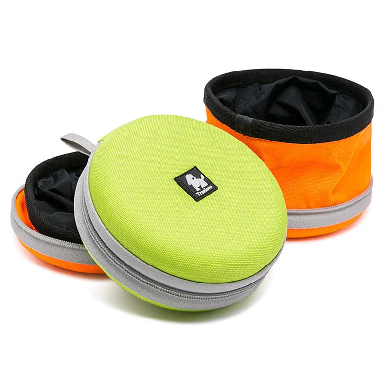 Premium collapsible dog bowl with dual compartments for food and water, made of durable 900D oxford fabric and waterproof nylon lining
