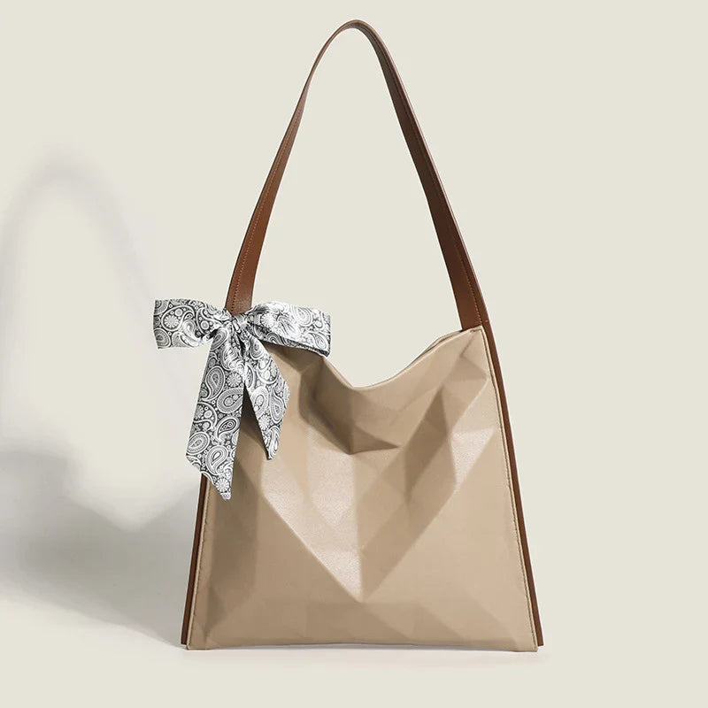 Large-capacity tote bag with geometric rhombus pattern in khaki or coffee colours